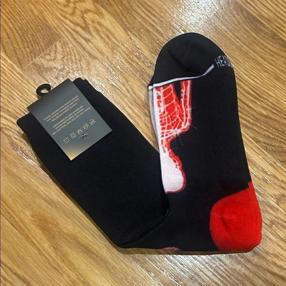 HGC AKIRA Black and Red graphic tall knit crew Socks casual men’s LARGE/Xl new